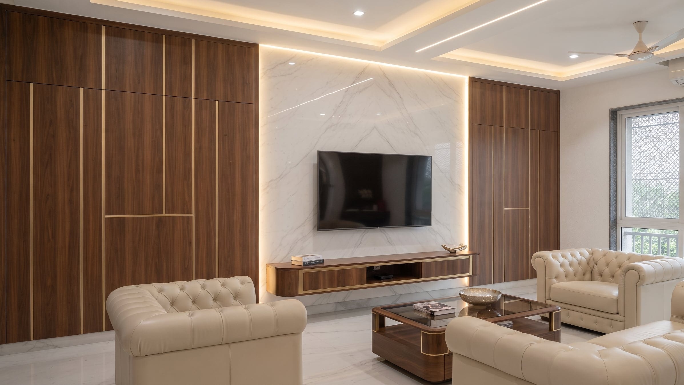 Living room — 4BHK apartment in Hebbal